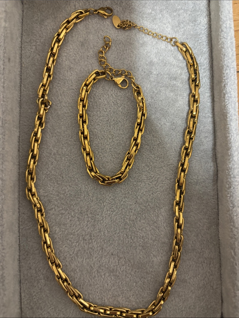 Gold Chain Necklace and Bracelet Set - Women Jewelry